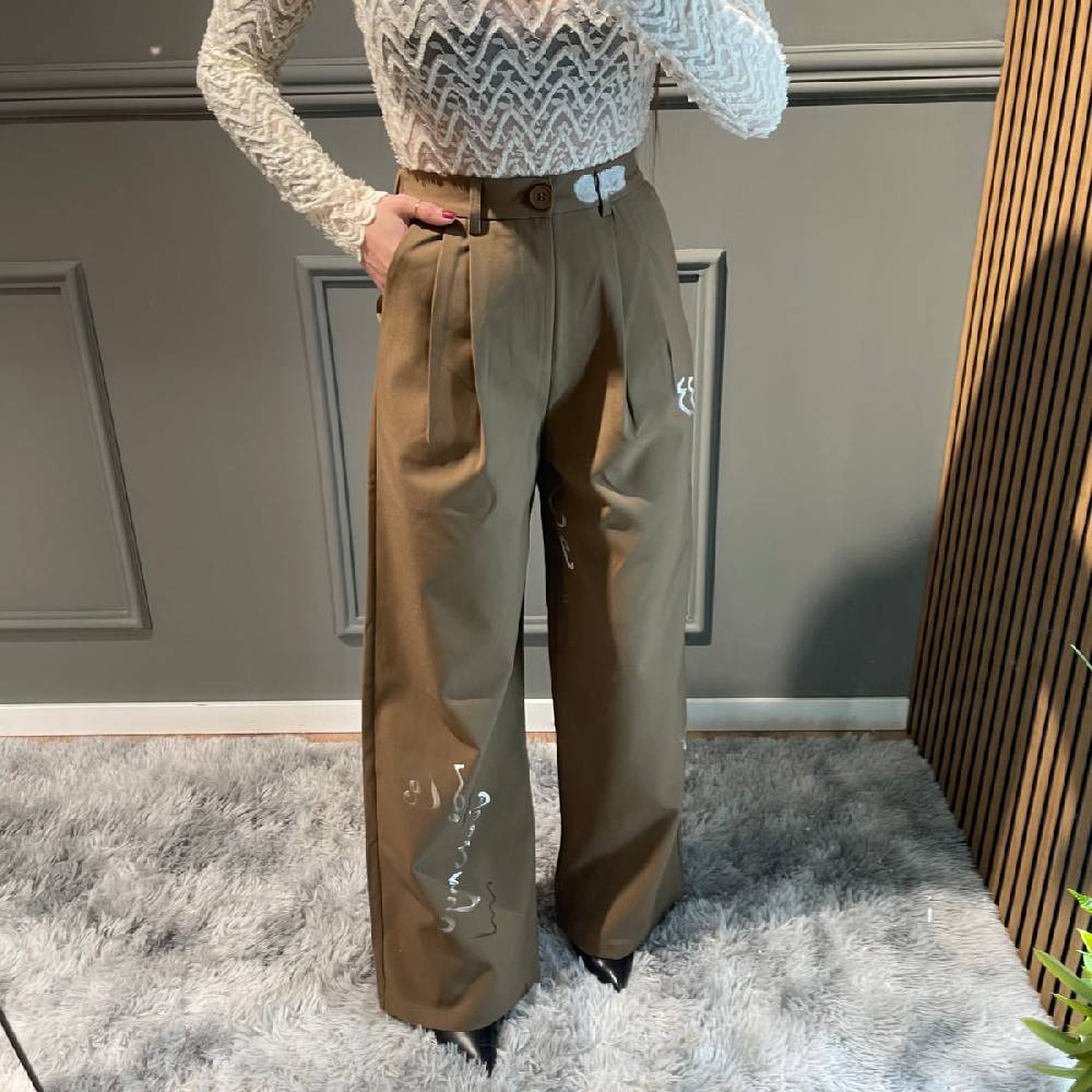 Lovely Sisters Pantalone painting Sconto