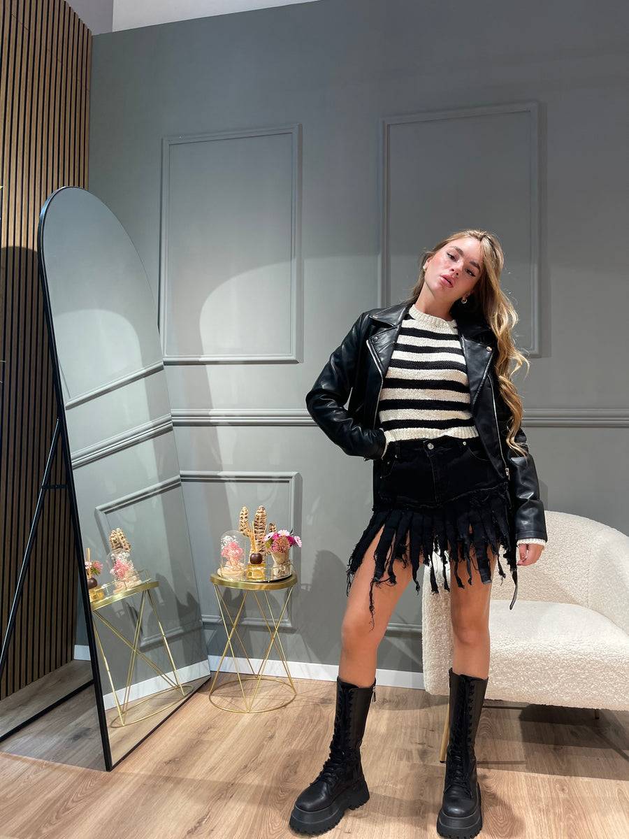 Lovely Sisters Chiodo eco pelle crop Comprane uno, ottenene uno gratis