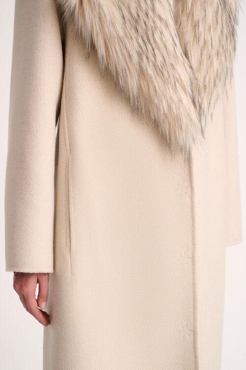 Luisa Spagnoli Supplica - Cappotto con collo In Vendita
