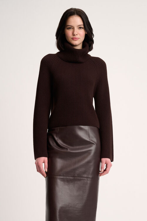 Luisa Spagnoli Magnus - Pullover dolcevita a coste 2025