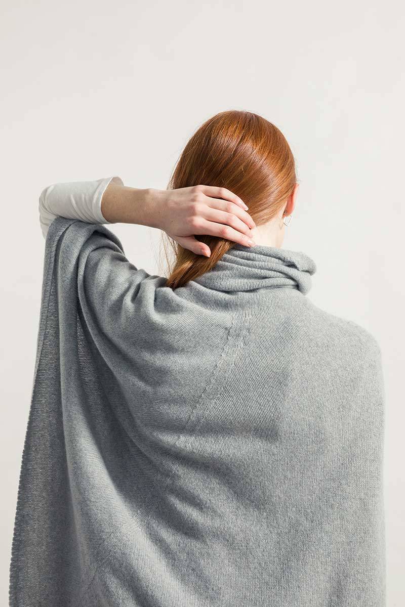 Rifò ELISABETTA Poncho Donna Cashmere Rigenerato Presa
