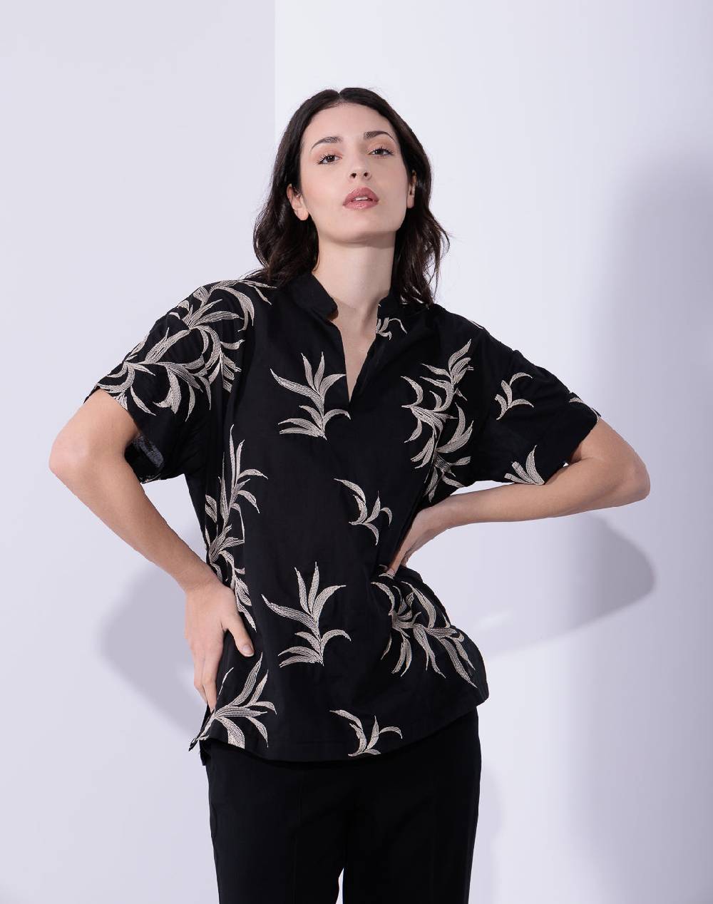 Risskio Damian - Blusa in mussola ricamata Nuovo