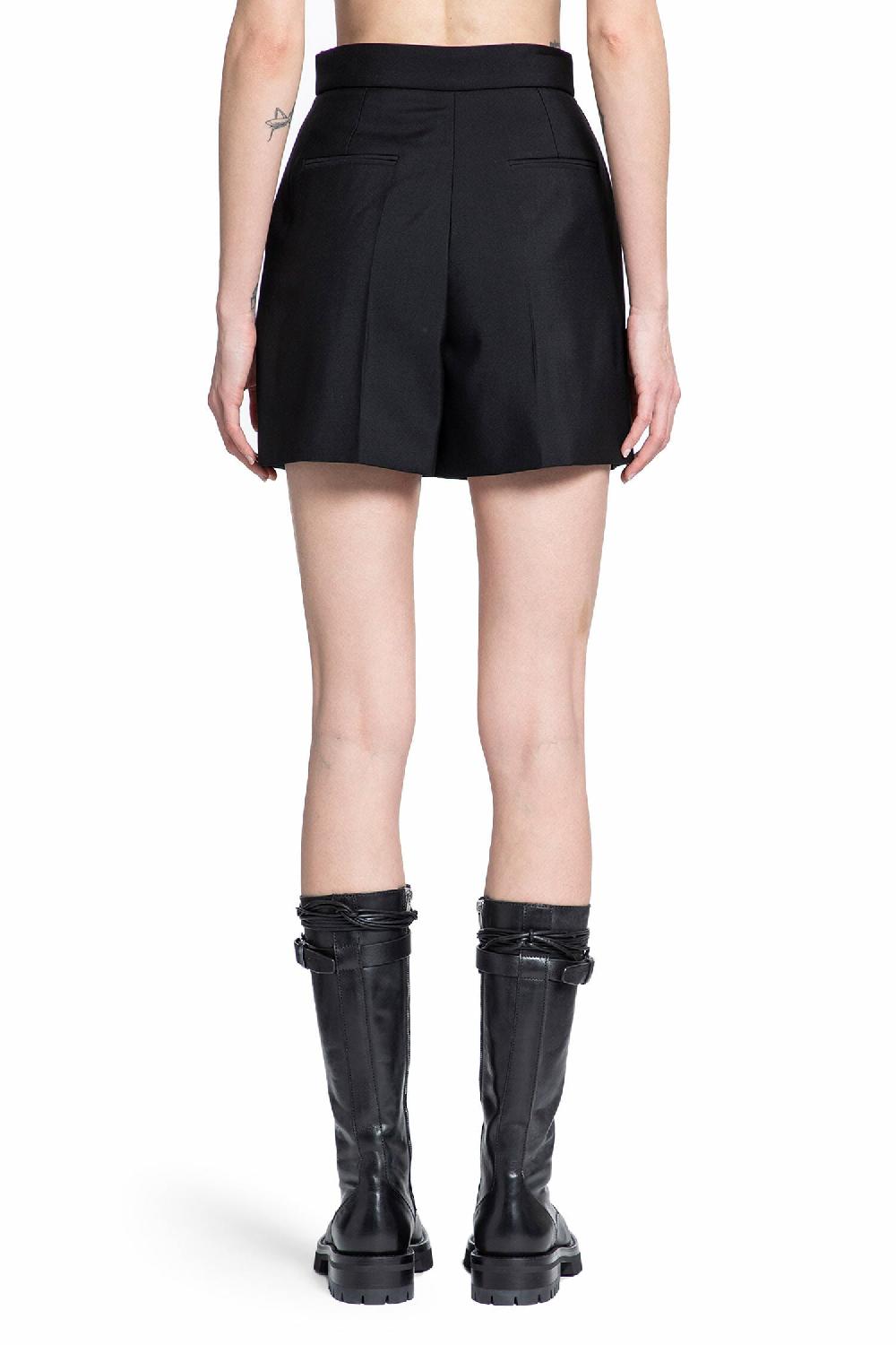 Antonioli ALEXANDER MCQUEEN WOMAN BLACK SHORTS In vendita