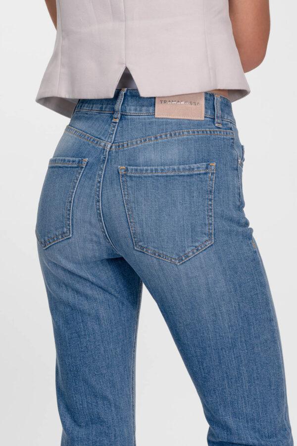 Sartoria Tramarossa JEANS MONICA FLARE CUT FLARE IN DENIM BLU MEDIO Acquista Ora