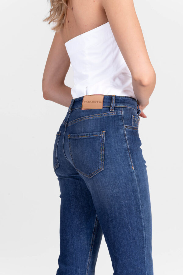 Sartoria Tramarossa JEANS MONICA FLARE CUT FLARE IN DENIM BLU MEDIO Consegna Veloce