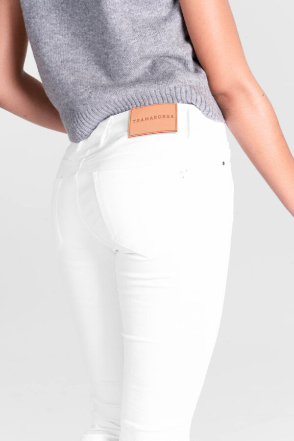 Sartoria Tramarossa JEANS BIANCA FLARE CUT FLARE IN GABARDINA DI COTONE STRETCH BIANCO In Vendita
