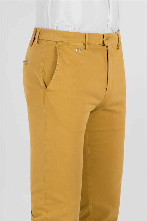Sartoria Tramarossa PANTALONE LUIS SLIM IN GABARDINA LEGGERA DI COTONE STRETCH GIALLO Saldi Di Fabbrica