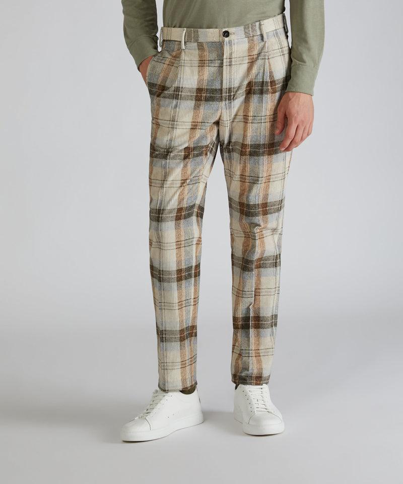 Slowear Pantaloni tapered fit in velluto a coste I Più Venduti