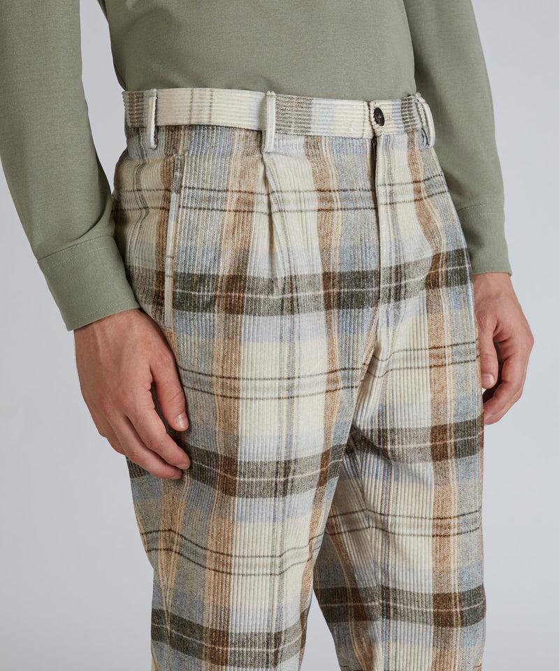 Slowear Pantaloni tapered fit in velluto a coste I Più Venduti