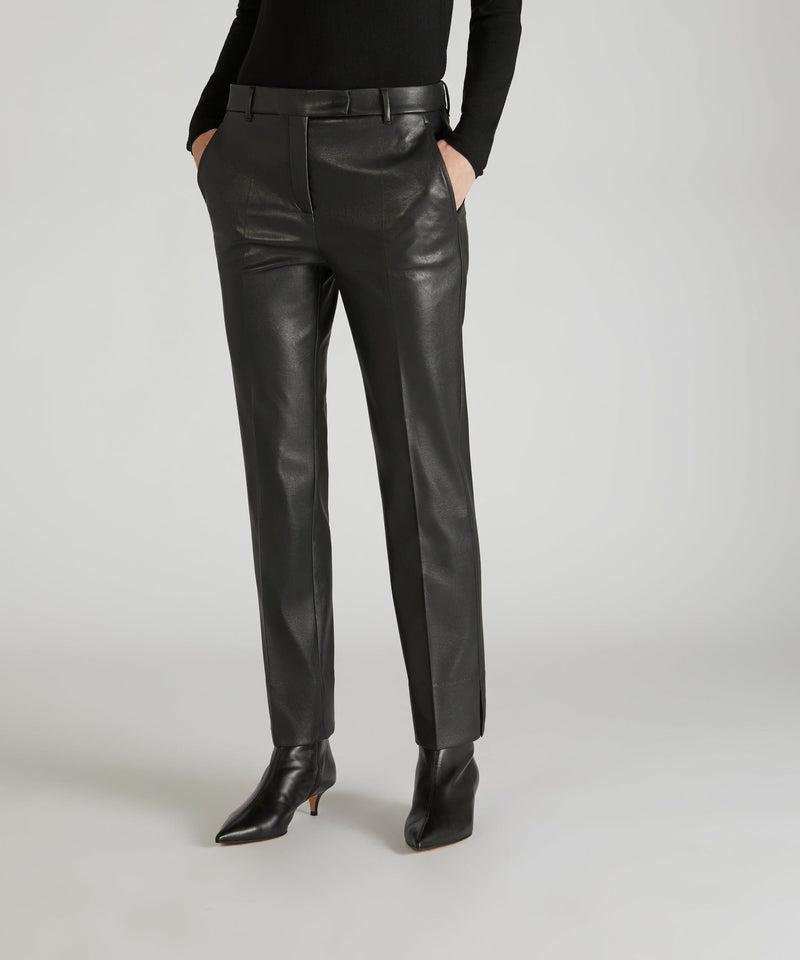 Slowear Pantalone slim fit in similpelle stretch In Linea