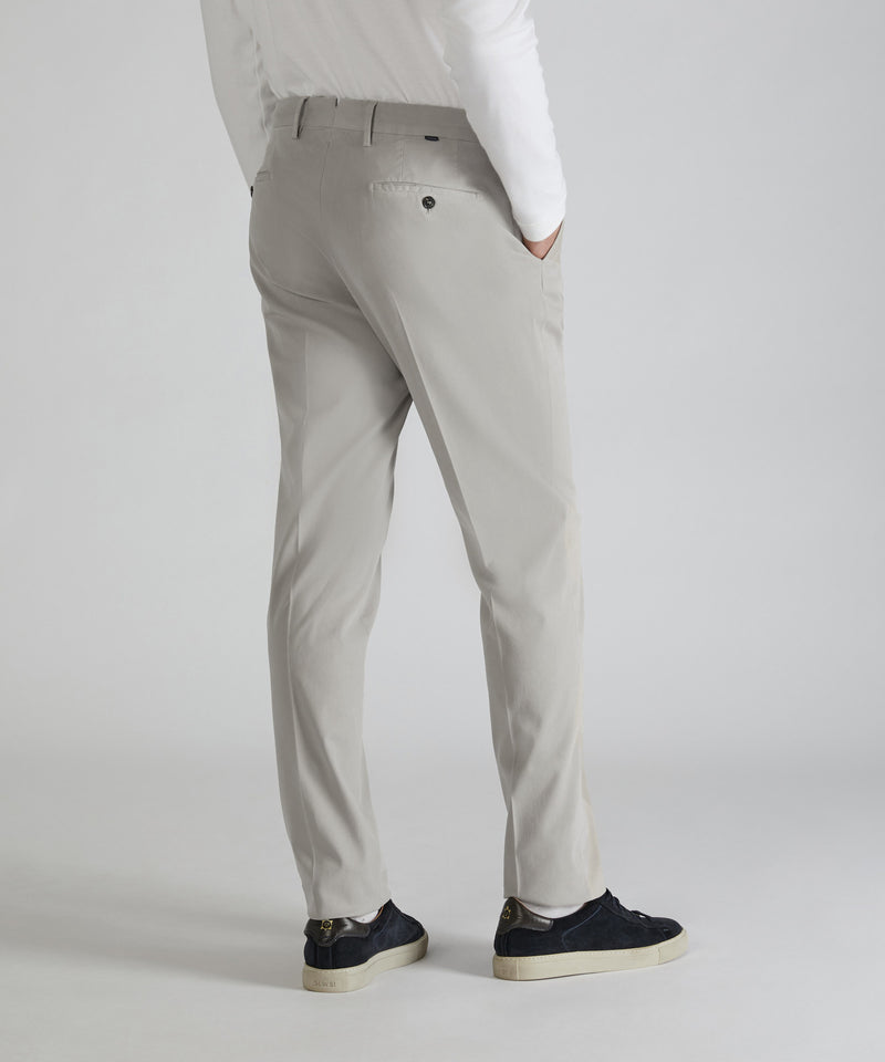 Slowear Pantalone tapered fit in cotone e lyocell Sconto