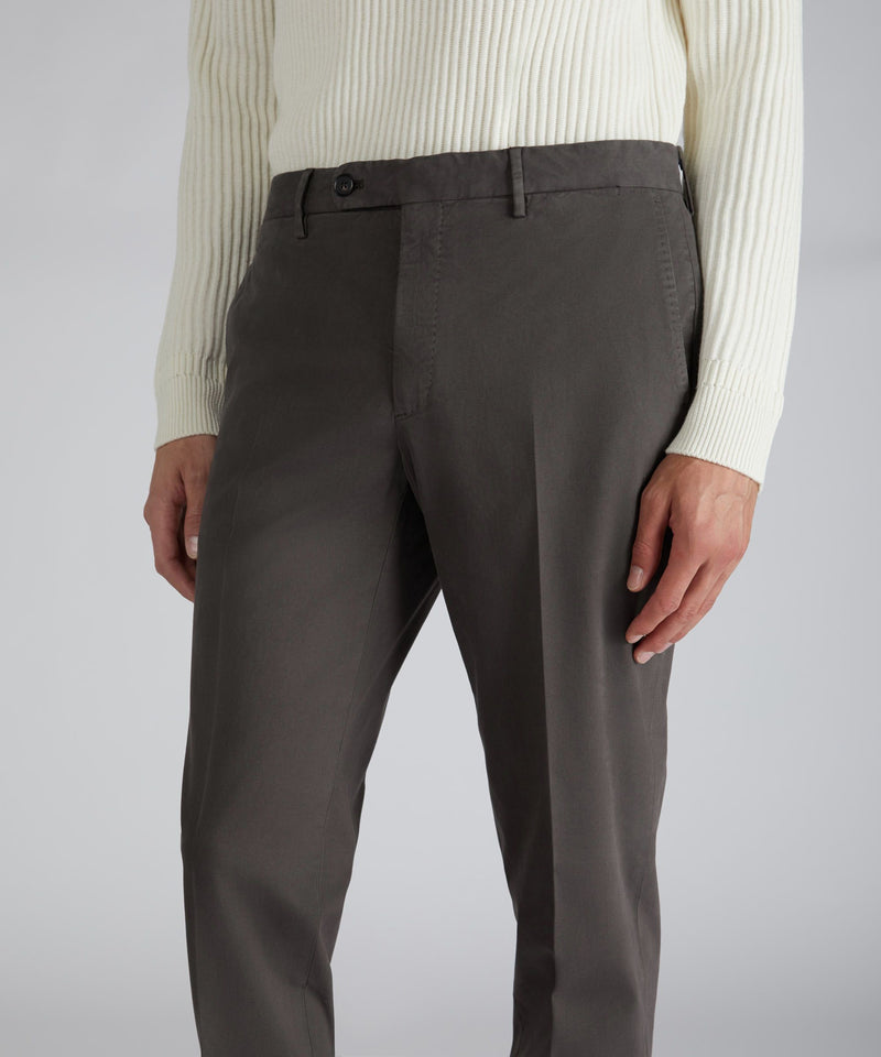 Slowear Pantalone tapered fit in cotone e lyocell Economico
