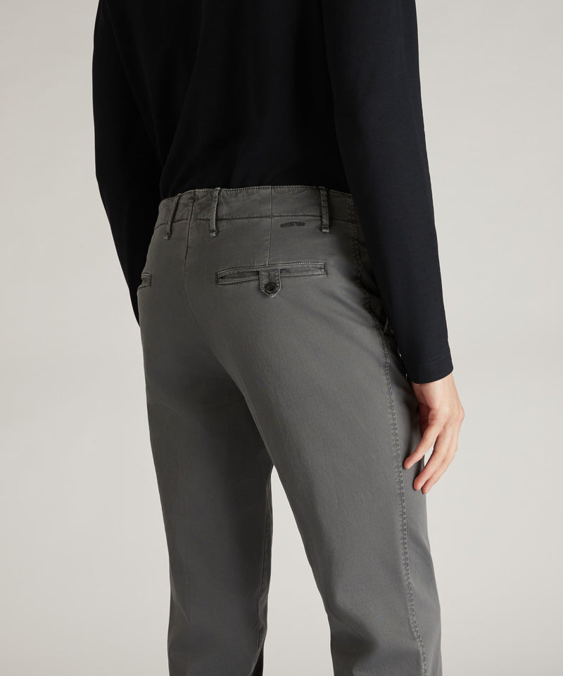 Slowear Pantalone slim fit in gabardina stretch certificata Consegna Veloce