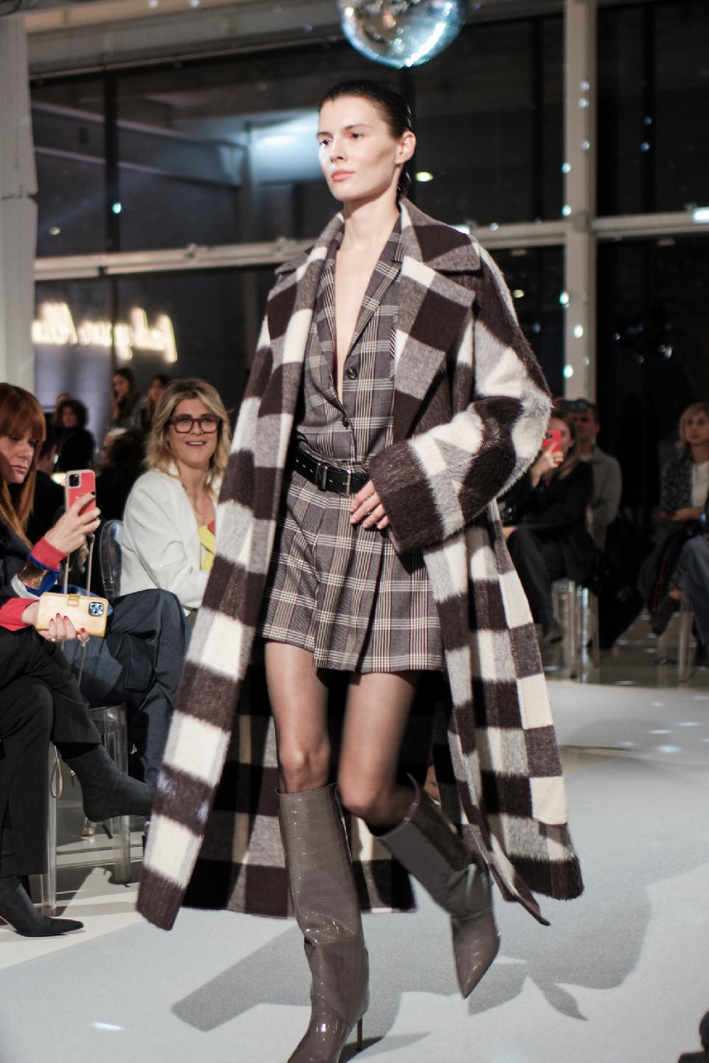 Soallure CAPPOTTO LUNGO CON CINTURA CHECK Vendita Economica
