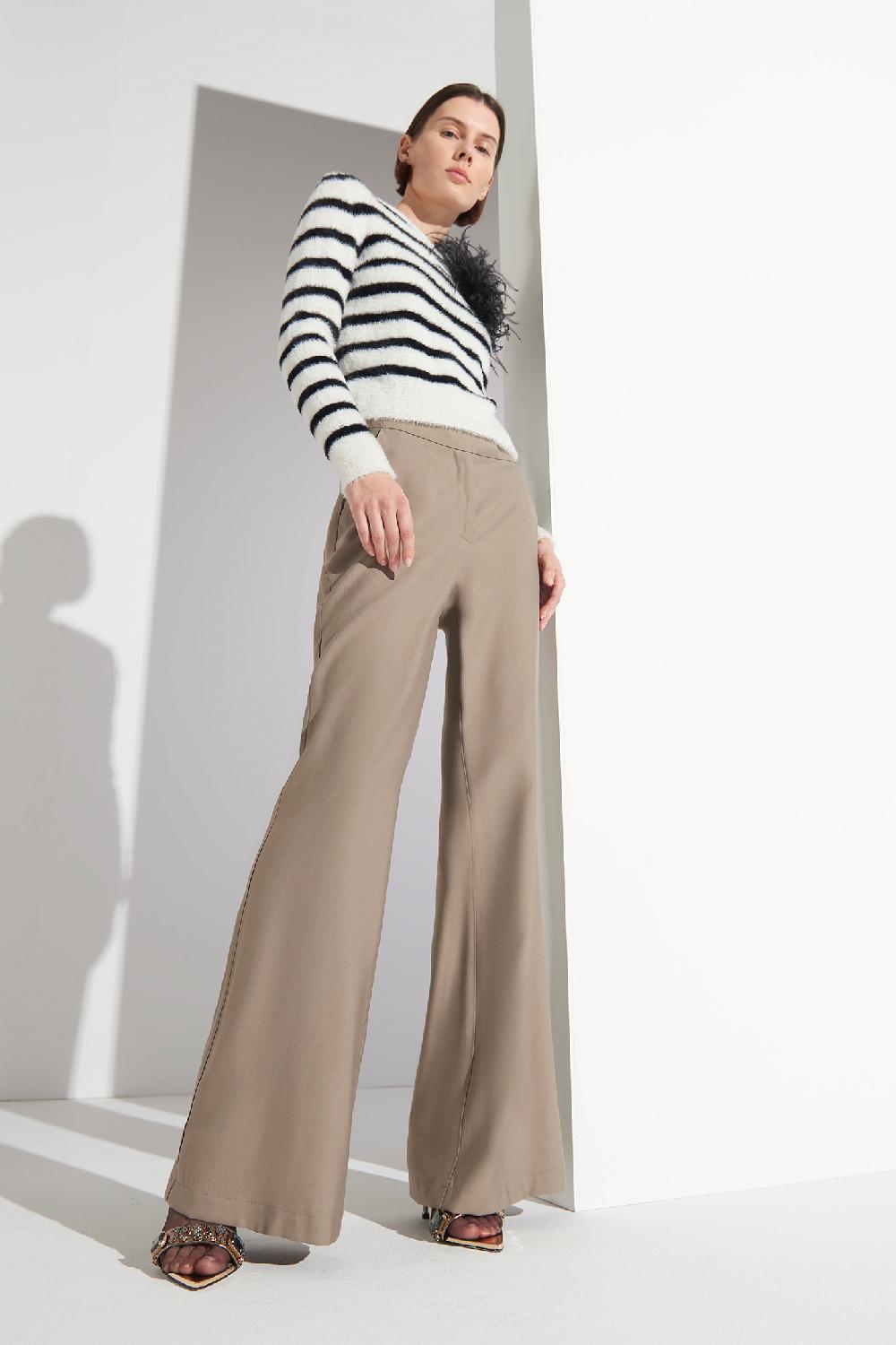 Soallure PANTALONE FLARE IN TENCEL 2025