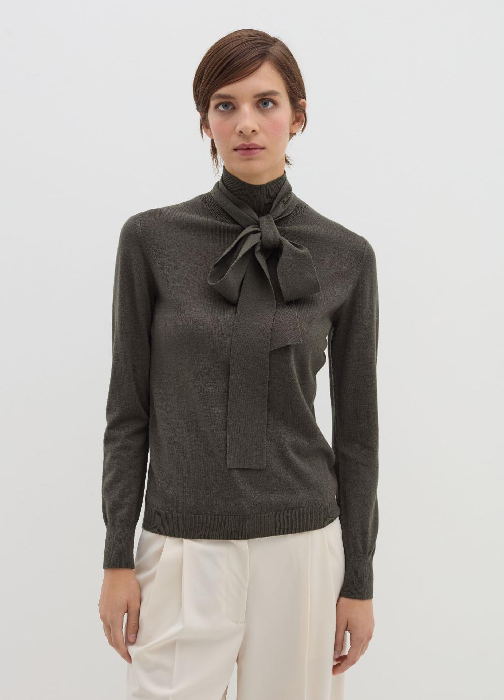 Stefanel Maglia a collo alto con foulard Spedizione Gratuita