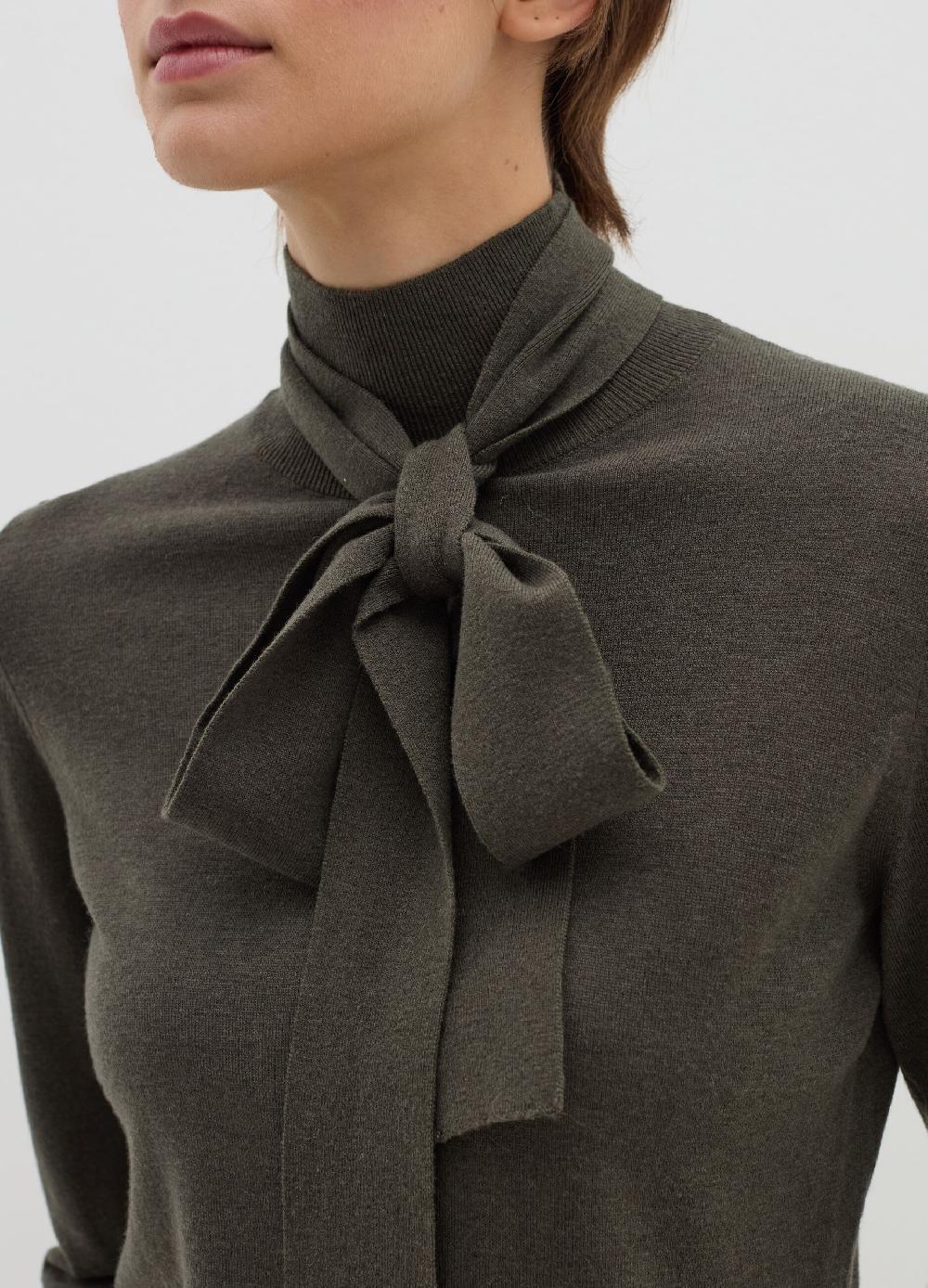 Stefanel Maglia a collo alto con foulard Spedizione Gratuita