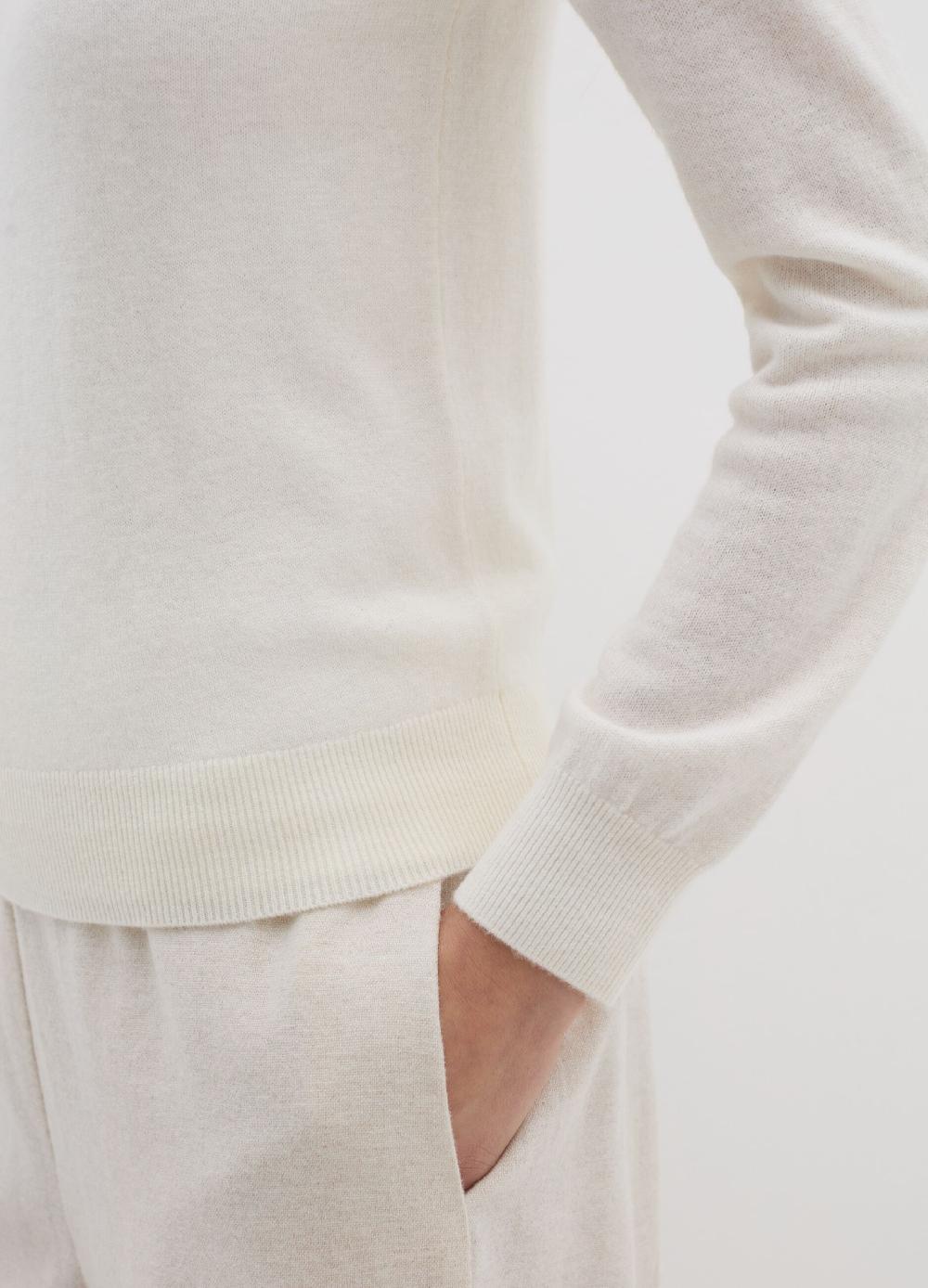 Stefanel Maglia in lana cardata con maniche lunghe Affare Del Giorno