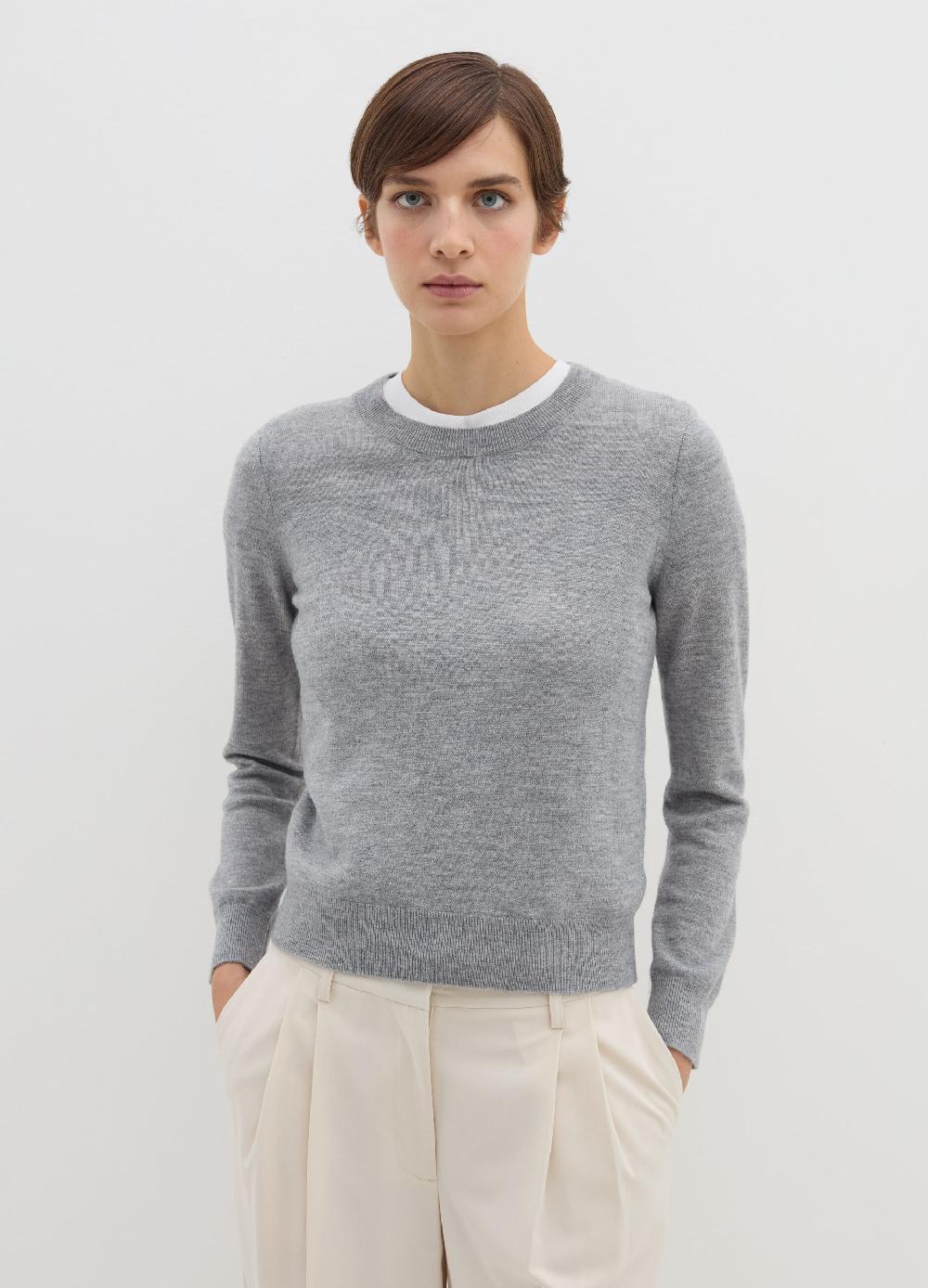 Stefanel Maglia in lana cardata con maniche lunghe Presa