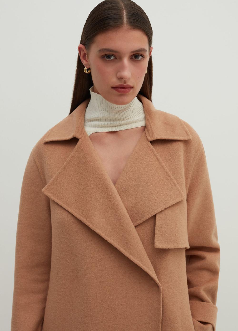 Stefanel Cappotto lungo doppiopetto con revers In Linea