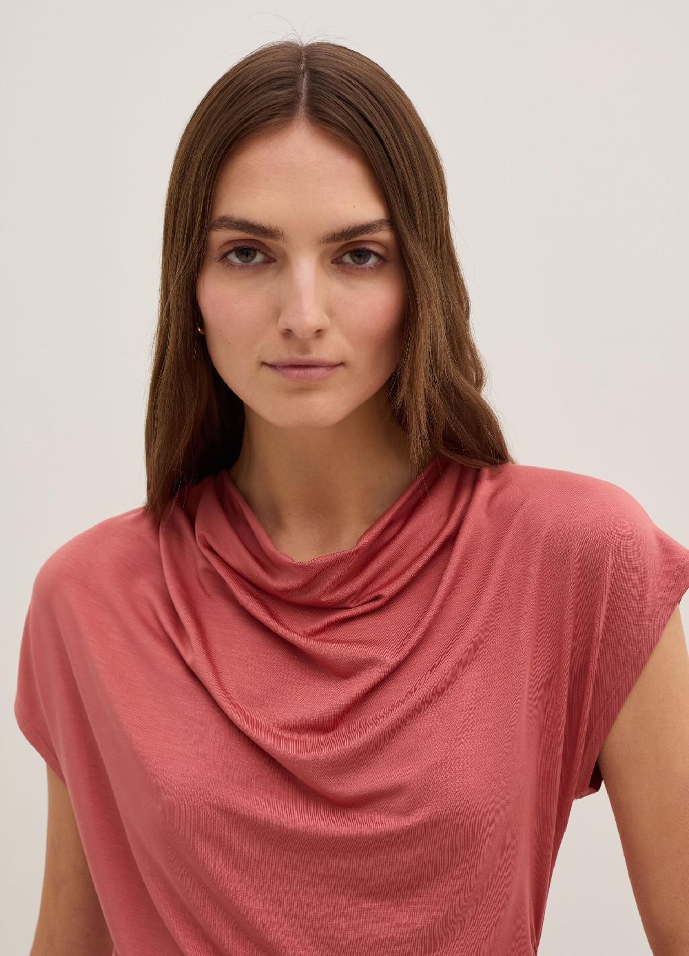 Stefanel Top smanicato scollo con drappeggio Presa