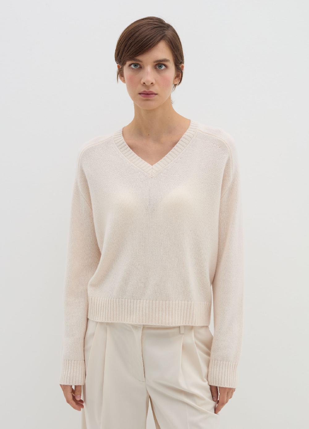 Stefanel Pullover in cashmere con scollo a V Acquista Ora