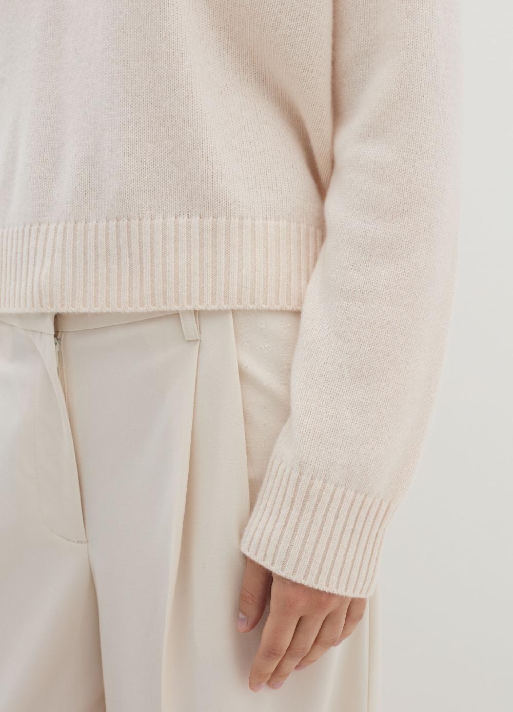 Stefanel Pullover in cashmere con scollo a V Acquista Ora