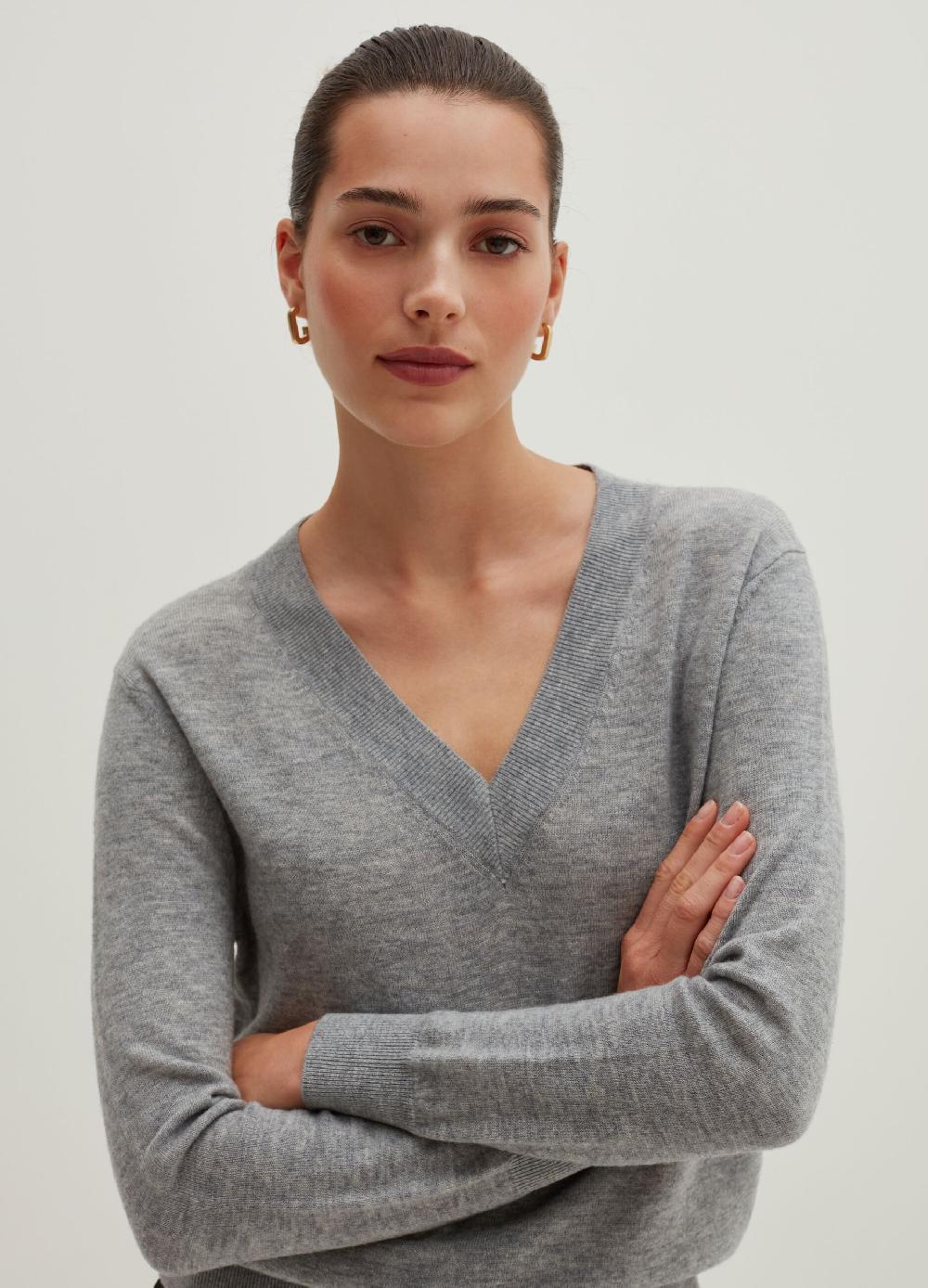Stefanel Pullover in lana con scollo a V Sconti VIP