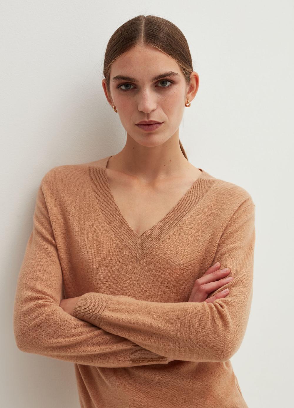 Stefanel Pullover in lana con scollo a V Latest stili
