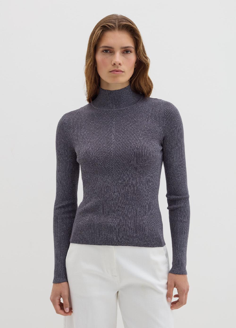 Stefanel T-shirt in lurex a costine con collo alto Fino al 55% di sconto
