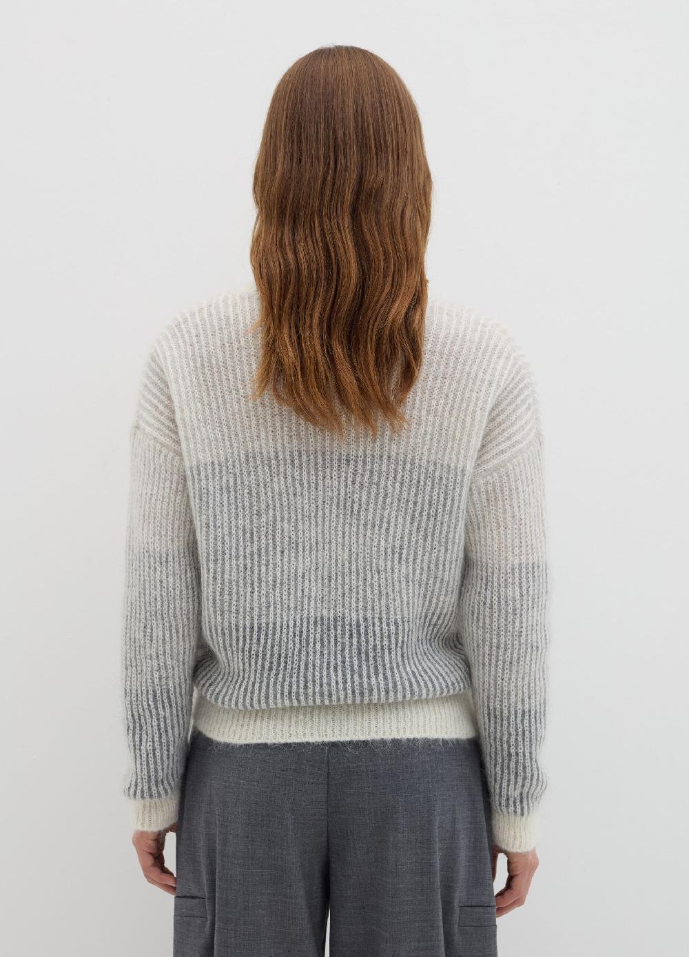 Stefanel Pullover a riga vanise Bestseller
