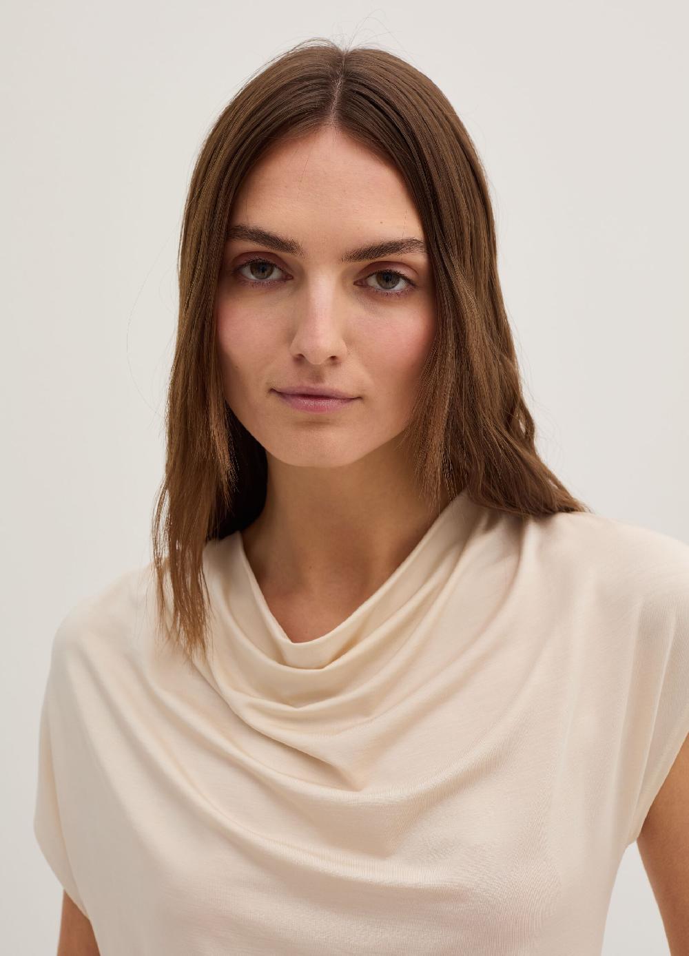 Stefanel Top smanicato scollo con drappeggio Enormi sconti