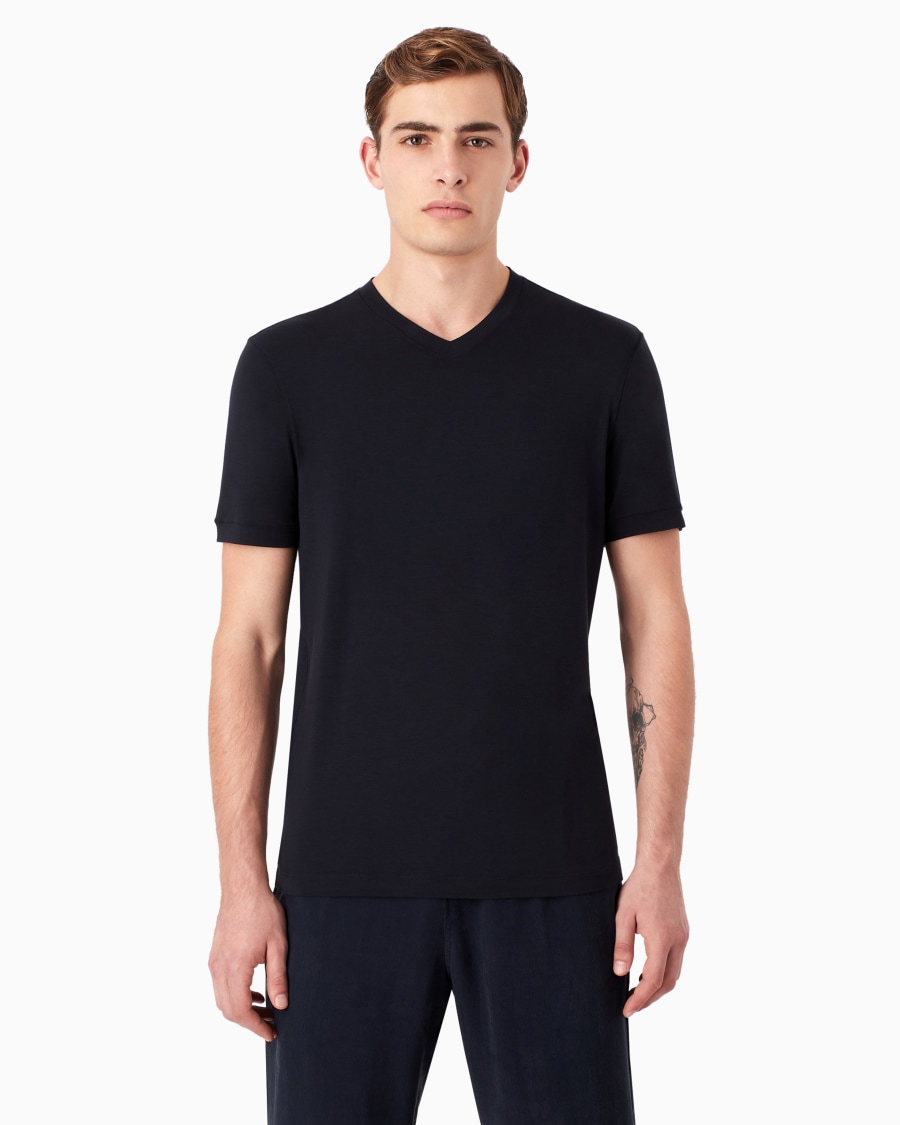 The world of armani T-SHIRT CON SCOLLO A V ICON IN JERSEY DI VISCOSA STRETCH Economico