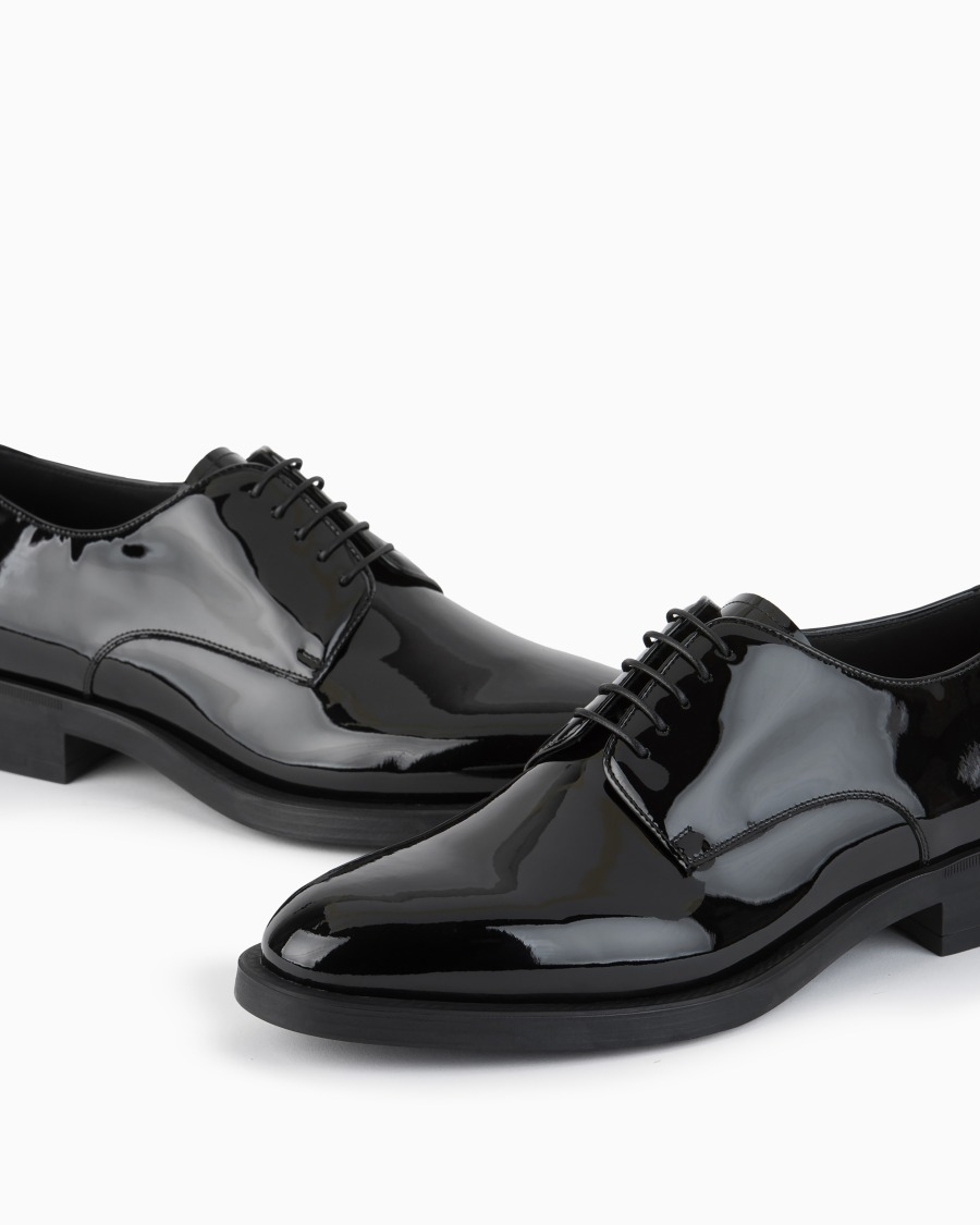 The world of armani DERBY IN VERNICE Outlet