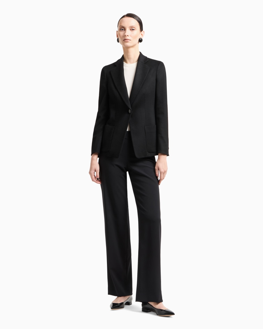 The world of armani T-SHIRT IN PURO CASHMERE 2025