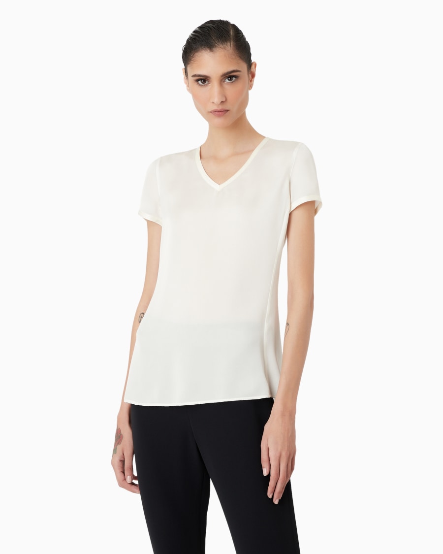The world of armani BLUSA IN CHARMEUSE DI SETA CON SCOLLO A V Offerta esclusiva