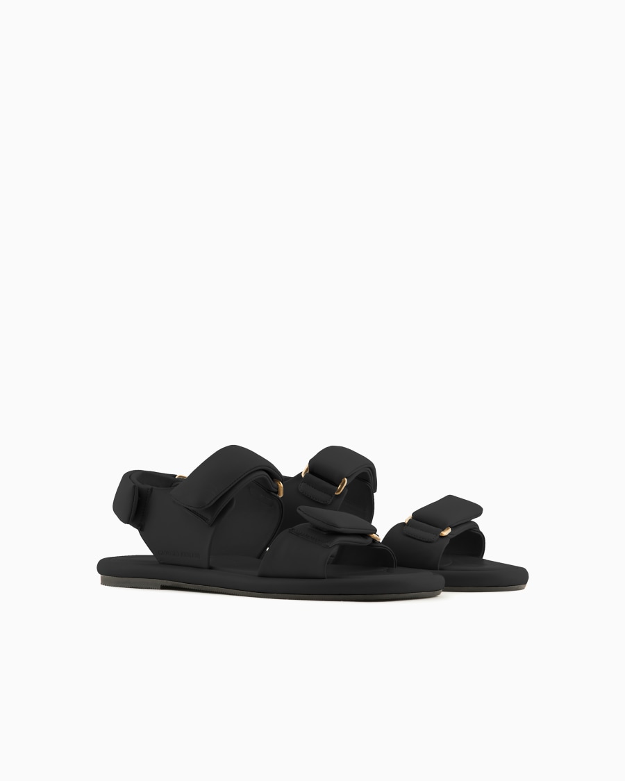 The world of armani SANDALI FLAT IN NAPPA IMBOTTITA Negozi Online