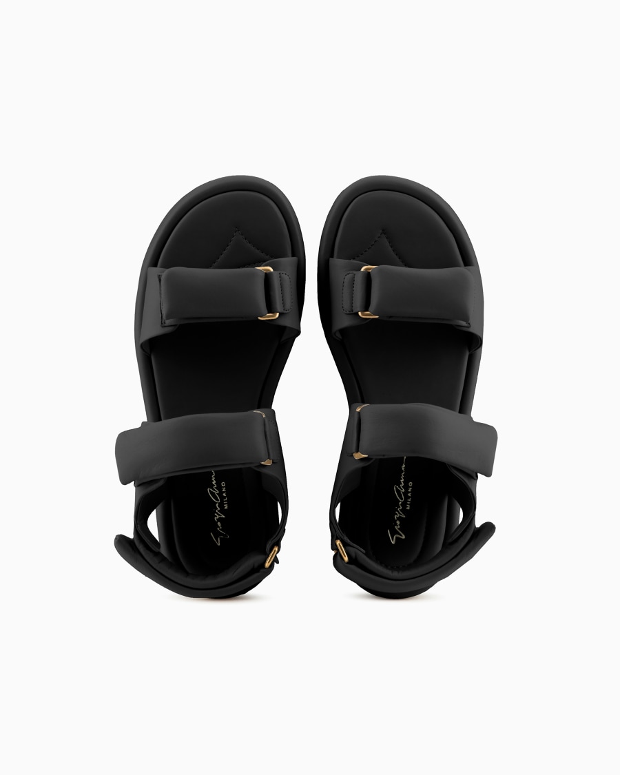The world of armani SANDALI FLAT IN NAPPA IMBOTTITA Negozi Online