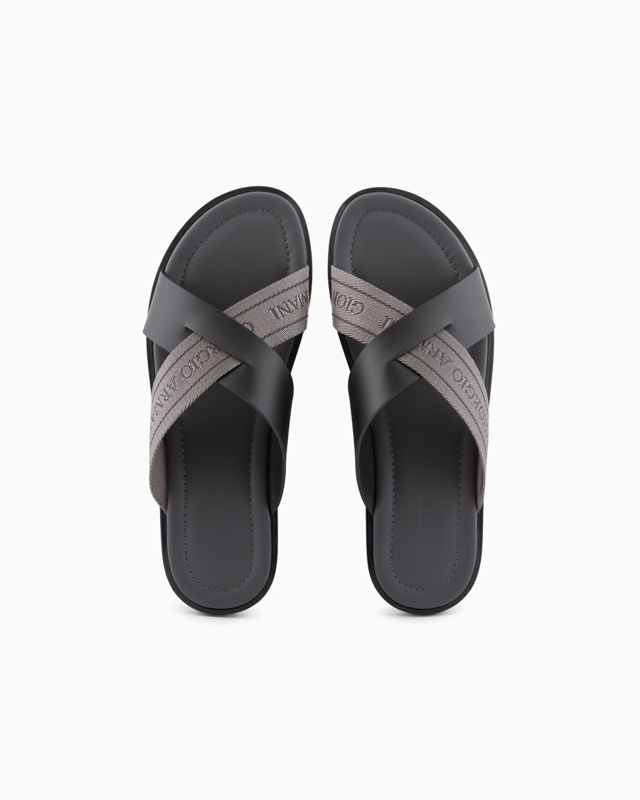 The world of armani SANDALI CROSS IN PELLE E NASTRO BICOLORE Italia