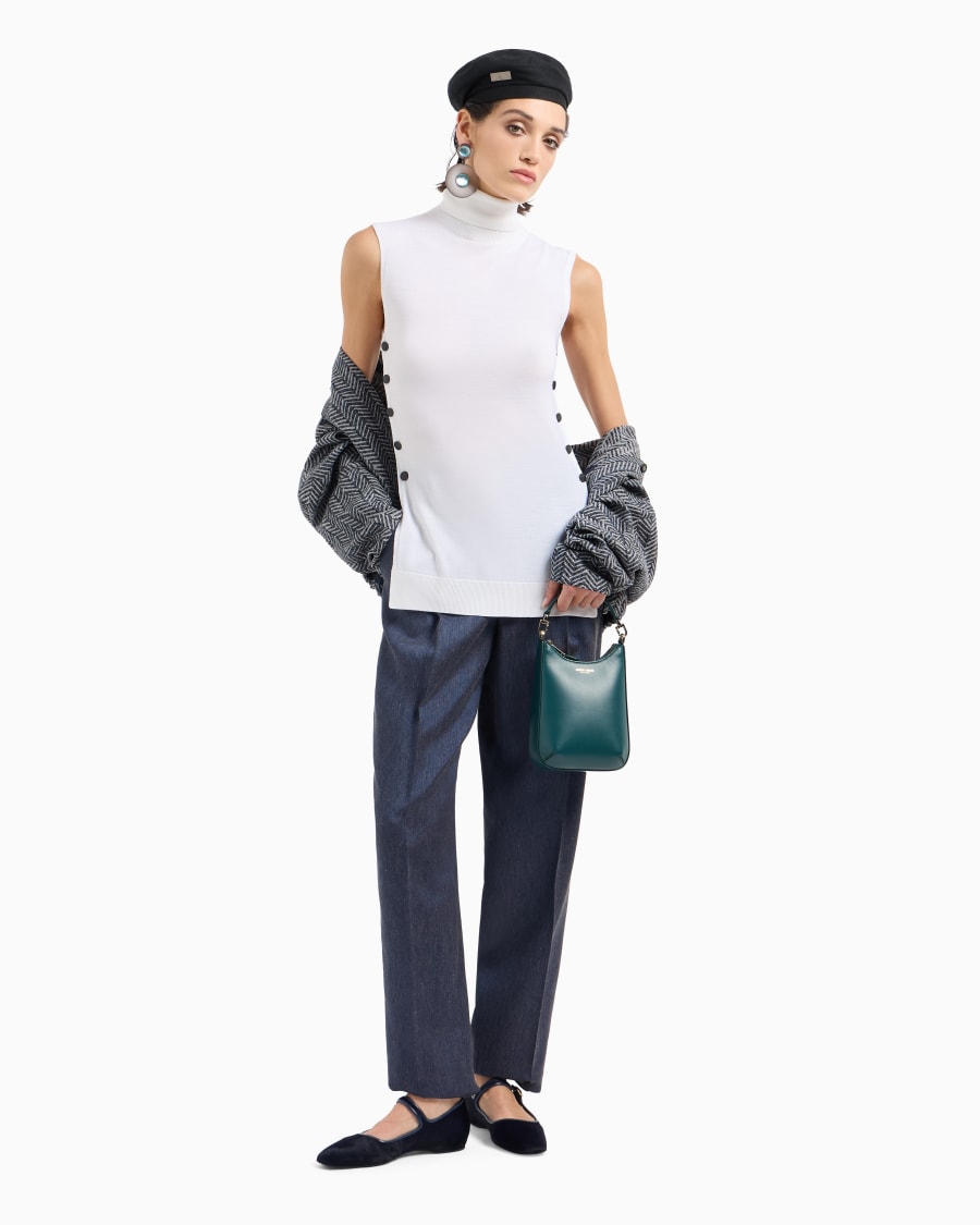 The world of armani TOP CON COLLO A LUPETTO IN LANA VERGINE In Vendita