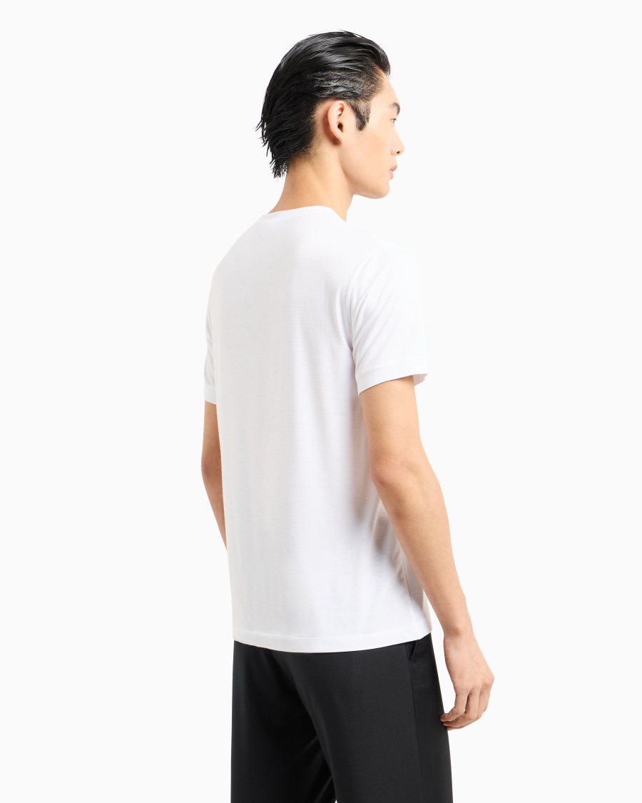 The world of armani T-SHIRT CON SCOLLO A V ICON IN JERSEY DI VISCOSA STRETCH Outlet