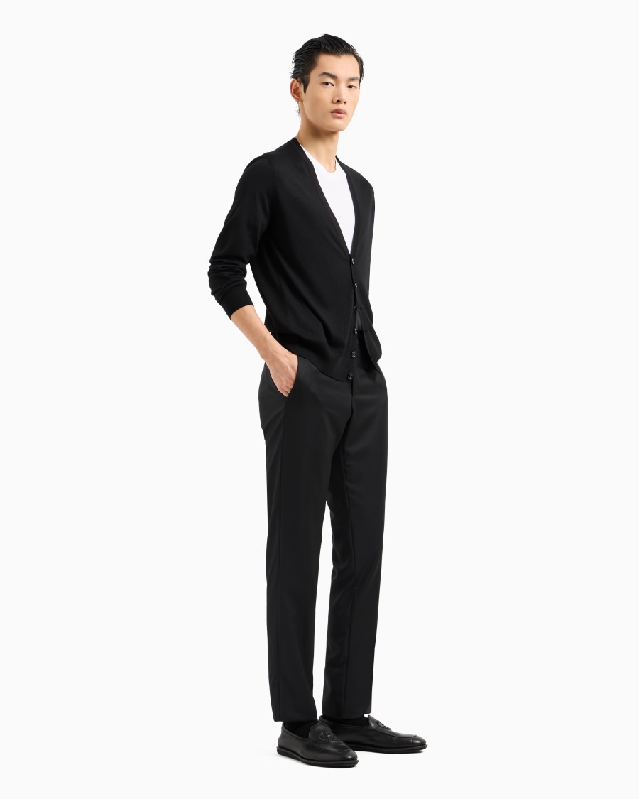 The world of armani CARDIGAN CON BOTTONI IN LANA VERGINE Vendita Economica