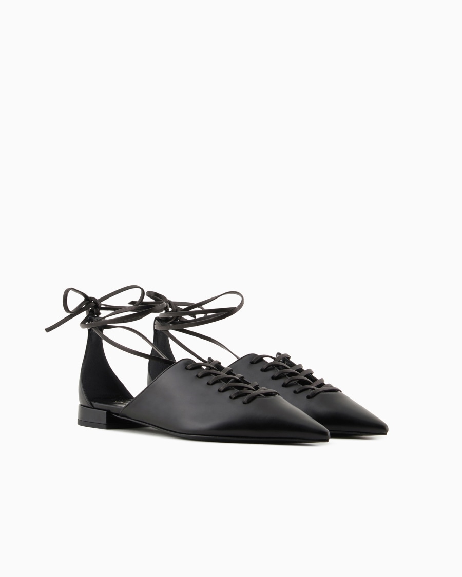 The world of armani BALLERINE IN PELLE CON ALLACCIATURA ALLA CAVIGLIA Offerta