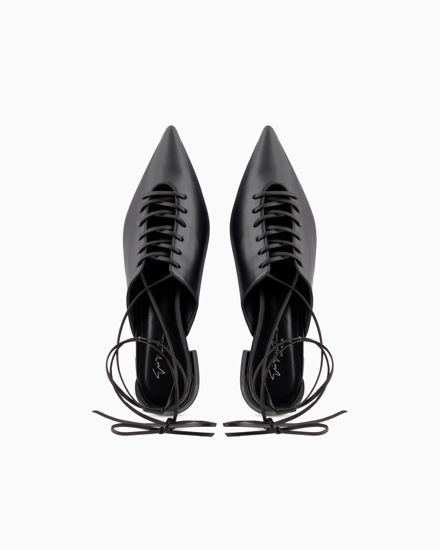 The world of armani BALLERINE IN PELLE CON ALLACCIATURA ALLA CAVIGLIA Offerta
