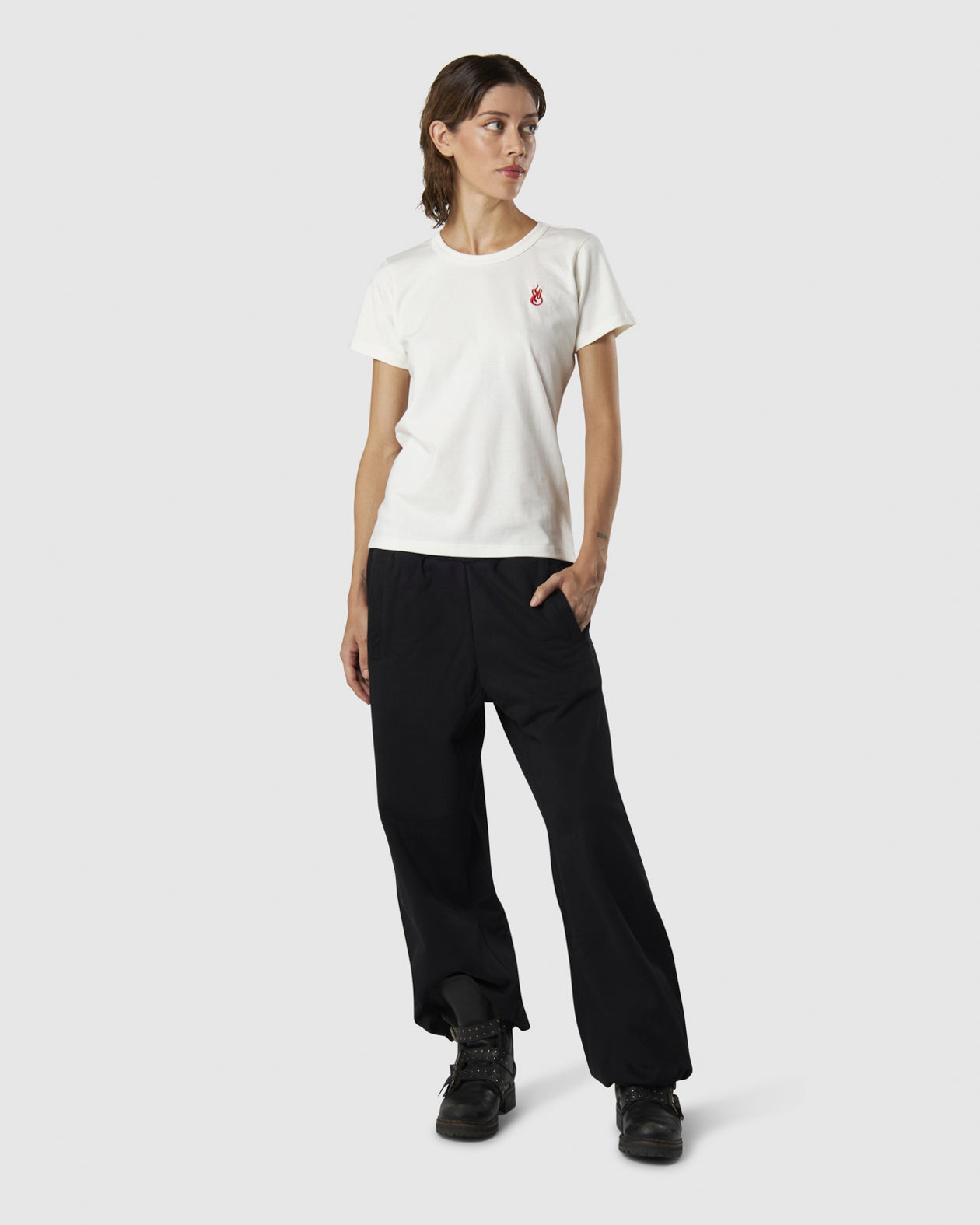 Vision Of Super WHITE T-SHIRT WITH EMBROIDERED FLAME LOGO ON FRONT AND PRINTED LOGO ON BACK Spedizione Gratuita