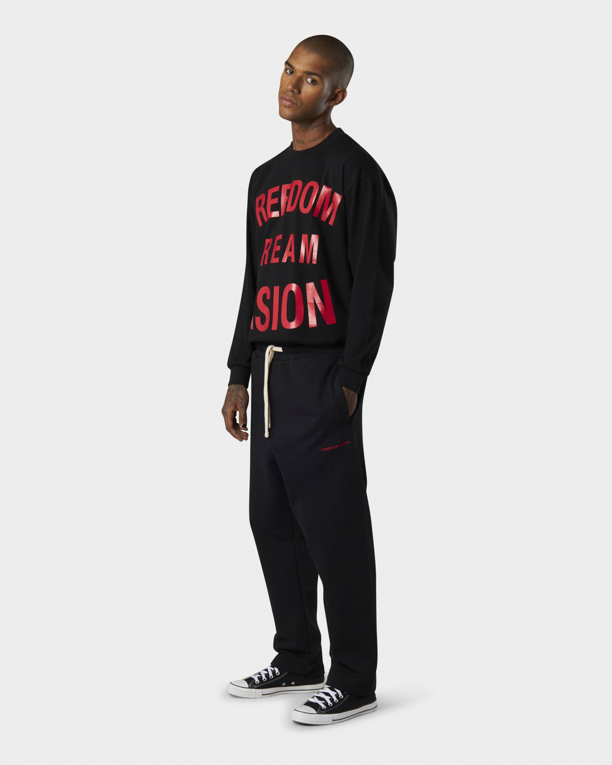 Vision Of Super BLACK SWEATPANTS WITH WHITE COULISSE EMBROIDERED FLAMES ON POCKET AND RED LABEL ON BACK LEFT LEG Consegna Veloce