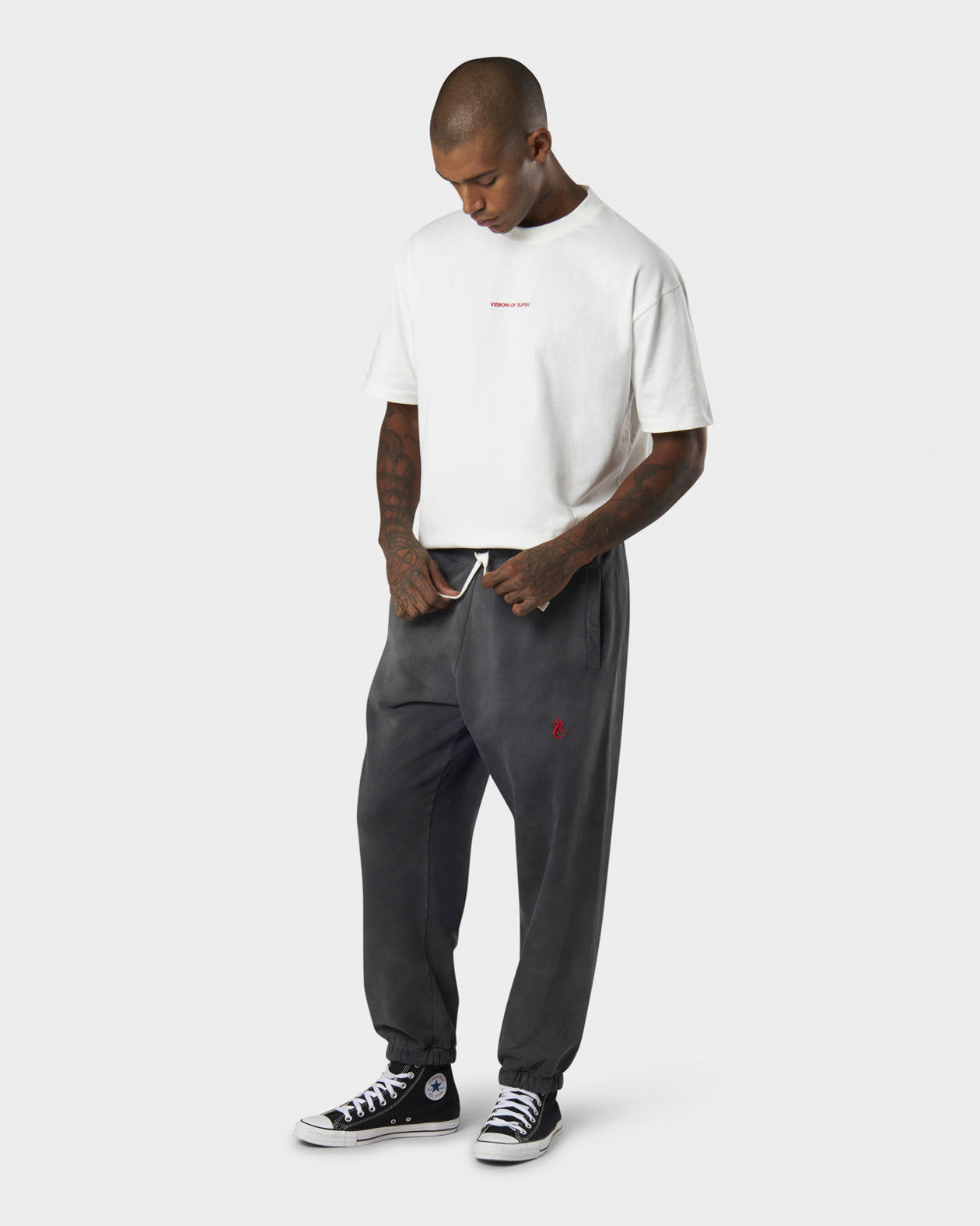 Vision Of Super COLD WASH PANTS WITH RED FLAME METAL LABEL AND PRINTED LOGO Affare Del Giorno