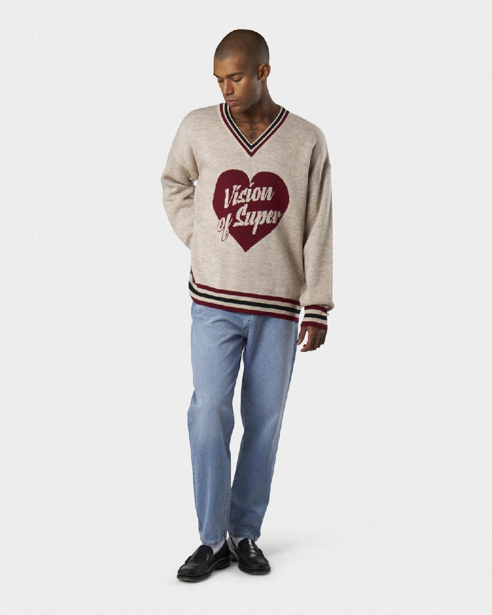 Vision Of Super SAND COLLEGE JUMPER WITH RED JACQUARD VOS HEART Promozione Limitata